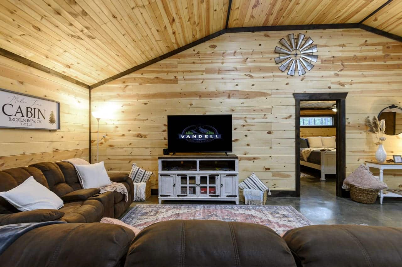 The inviting living area at Makin Time, a cozy space designed for comfort and leisure.