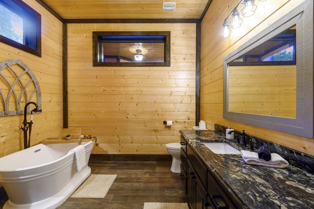 Nature-inspired tranquility in every corner of our cabin bathroom.