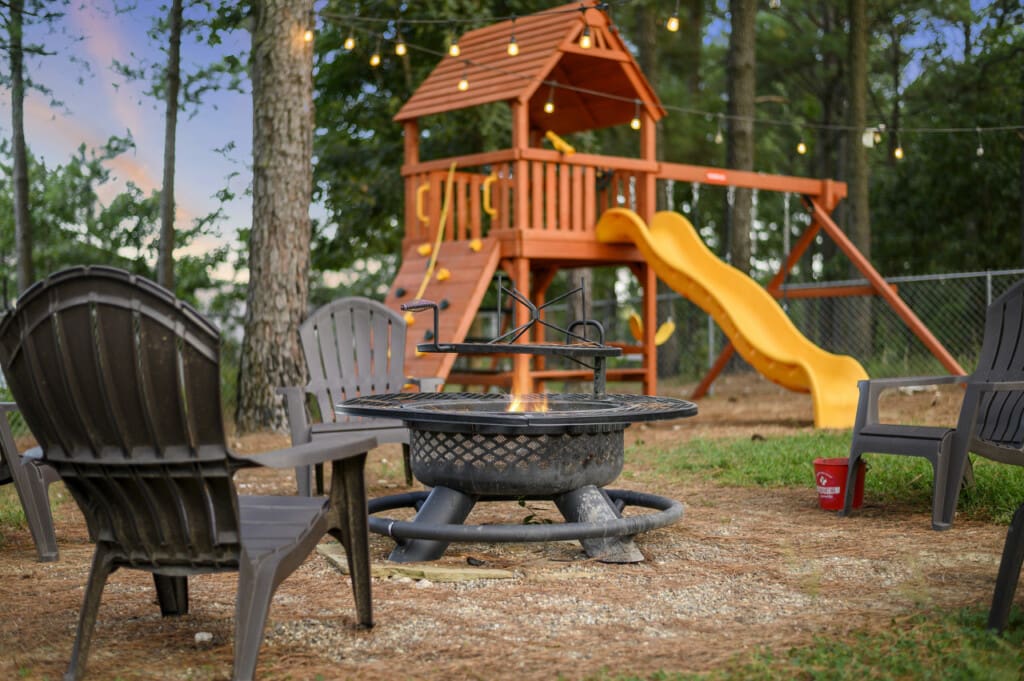 Cozy evenings under the stars, by the fire pit.