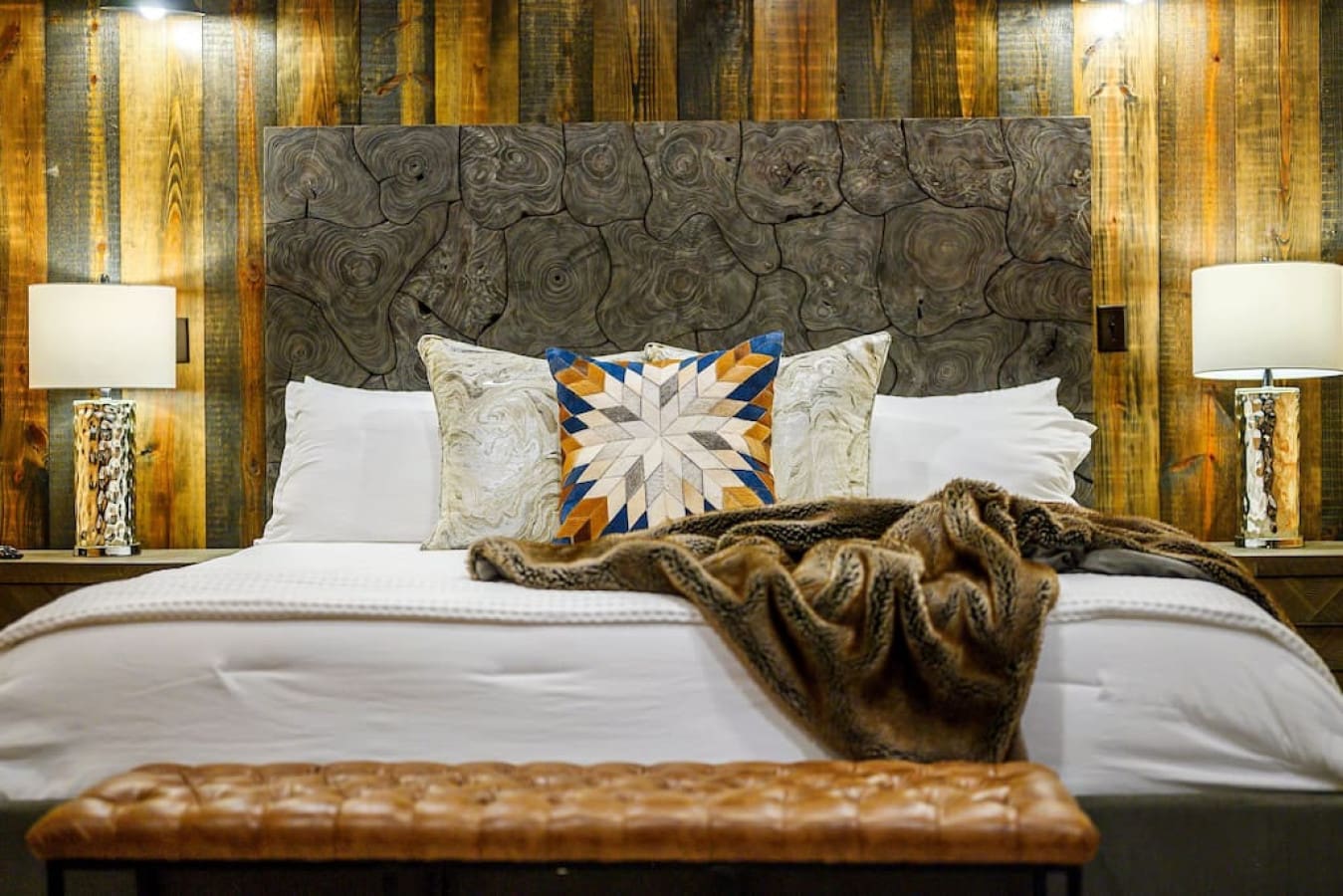 Unplugged has a 2 King En-Suites.