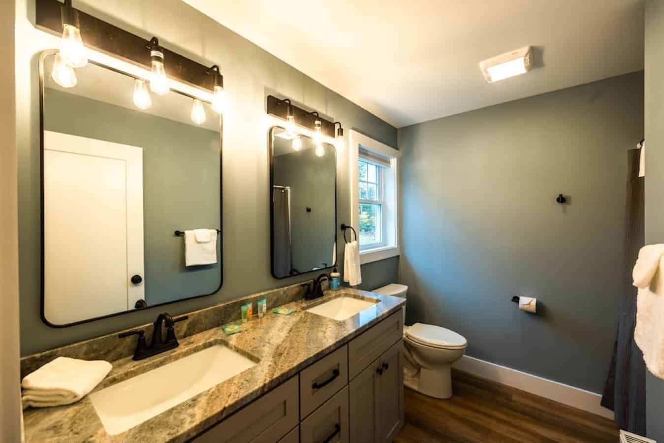 A sanctuary of cleanliness and calm.