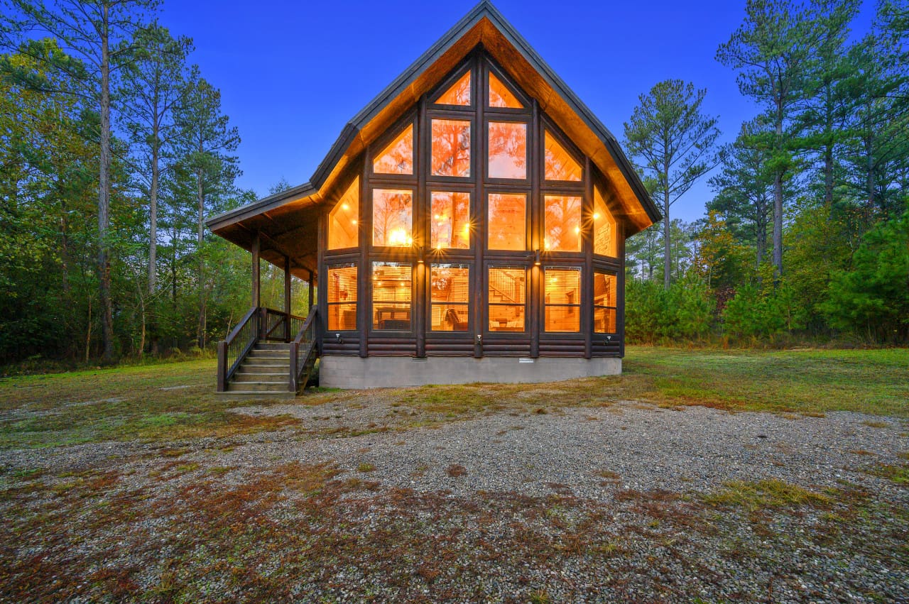 The allure of Daydreams Chalet's expansive 1.3-acre haven, where ample space meets enchanting possibilities.