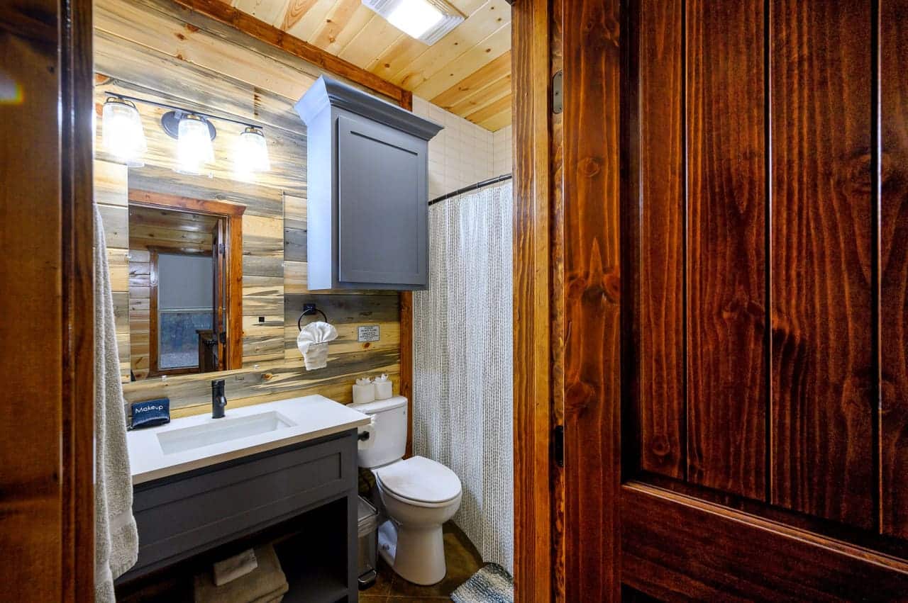 Our white bathroom sink exudes timeless sophistication.
