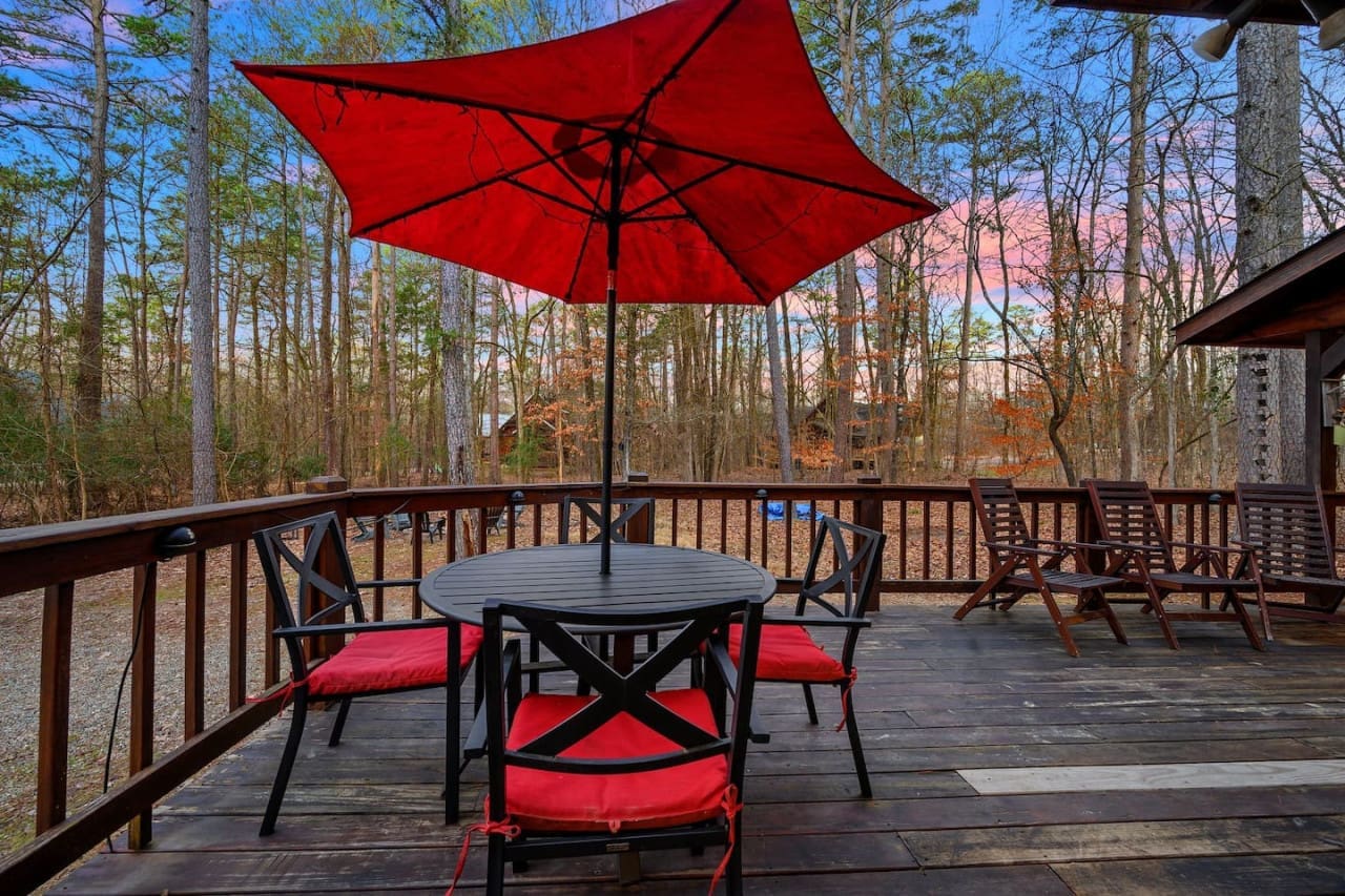 A front-row seat to the wonders of the wilderness from the porch.