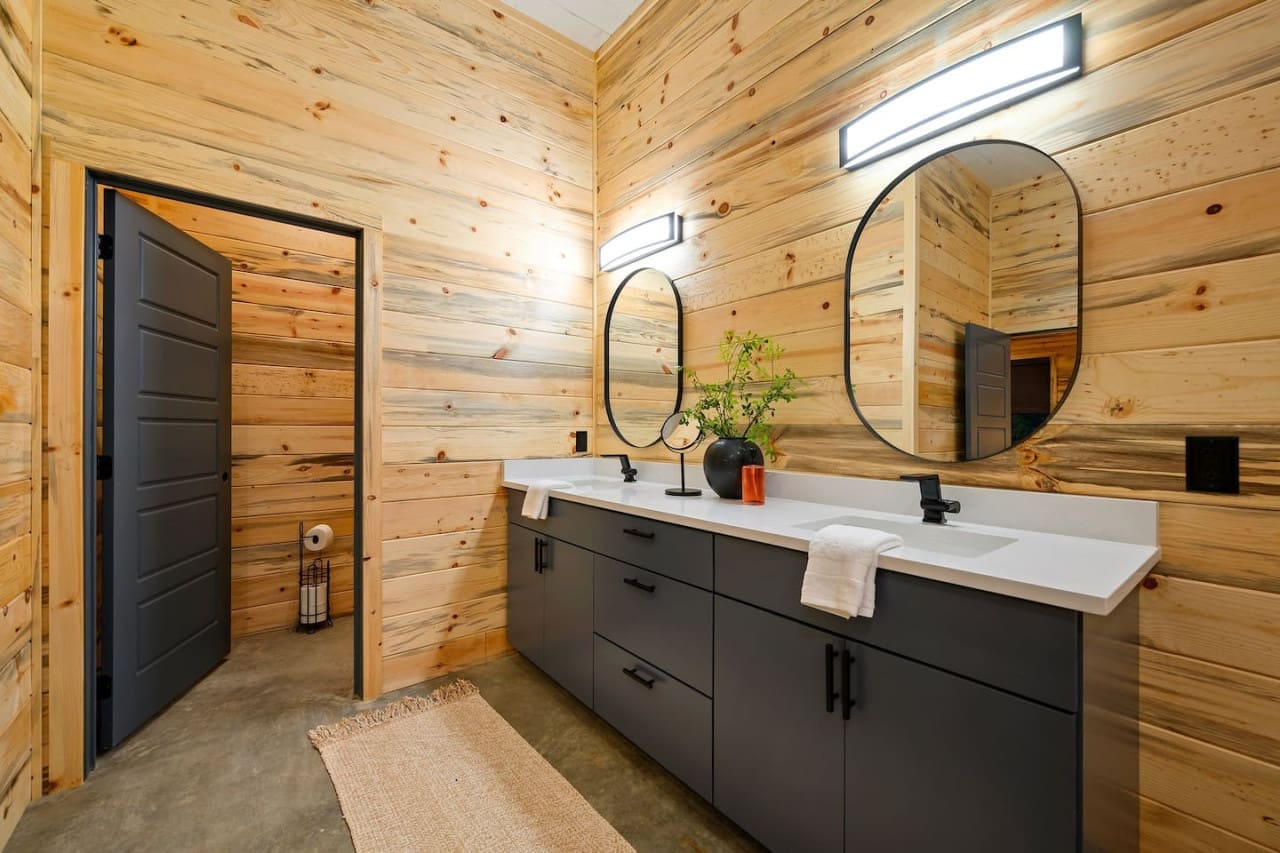 Twin sinks for twice the comfort and all the rustic elegance you need.
