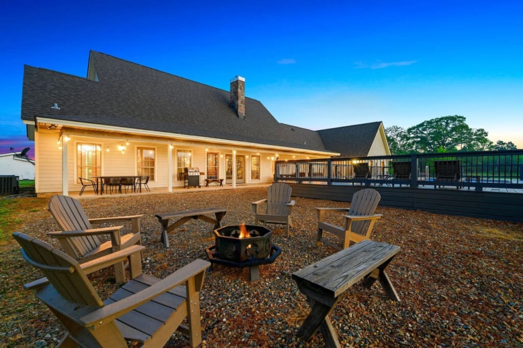 Gather around the fire pit and let the warmth and glow set the perfect evening ambiance.