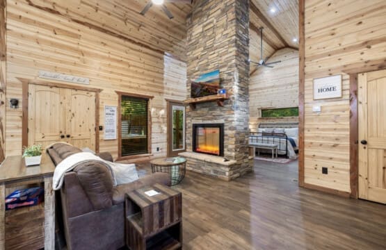 "We had a very relaxing getaway. The place was perfect. It was clean and had all the necessities. The host was great, very quick with responses when I had a question. We will be back." - Phaedra