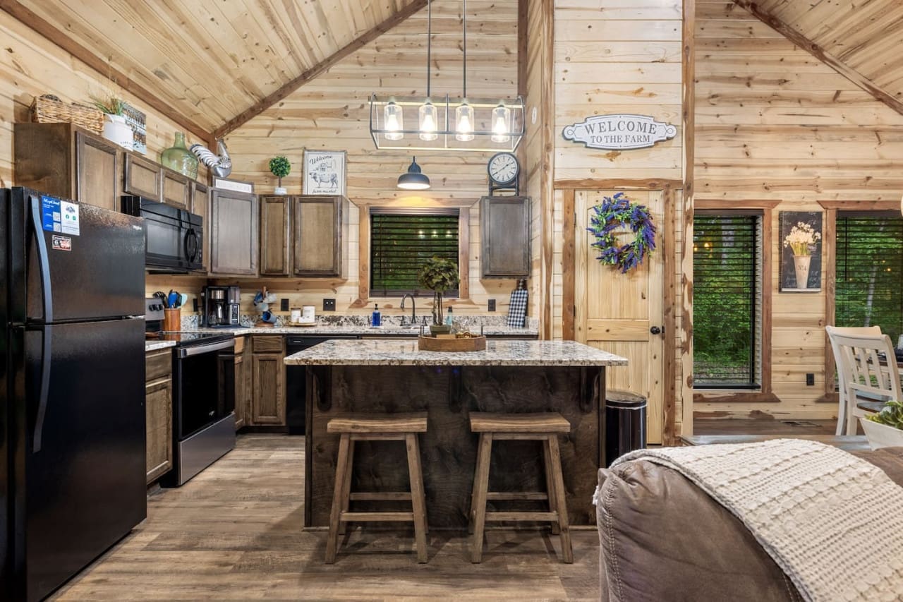 "Kitchenย has everything we needed to cook with like we were home. Bed was super comfortable. Wifi worked great so I could work remotely for a few days." - Liz