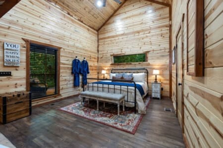 "The hot tub was relaxing, the shower was huge and the bed was comfy. The hiking trails were close and there was plenty to do. We had an amazing time!" - Colleen