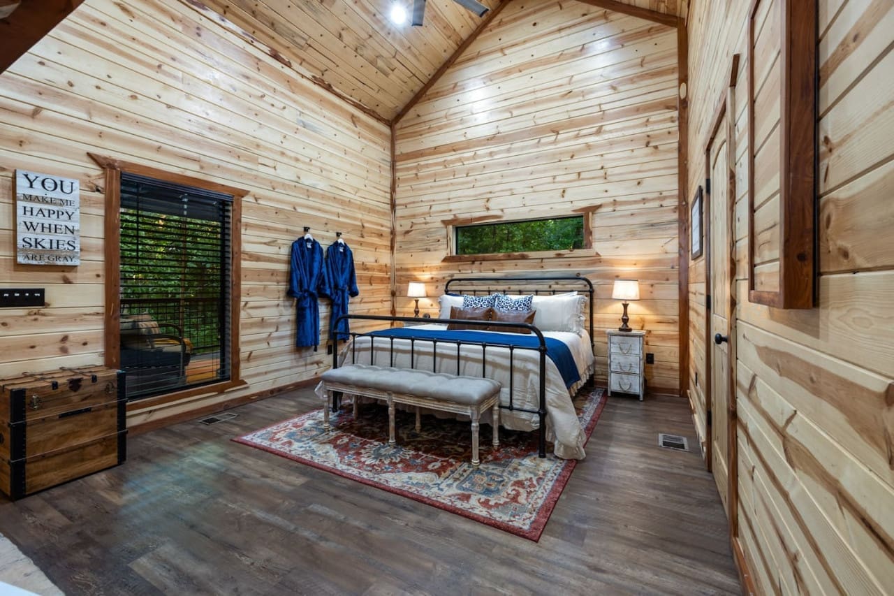 "The hot tub was relaxing, the shower was huge and the bed was comfy. The hiking trails were close and there was plenty to do. We had an amazing time!" - Colleen