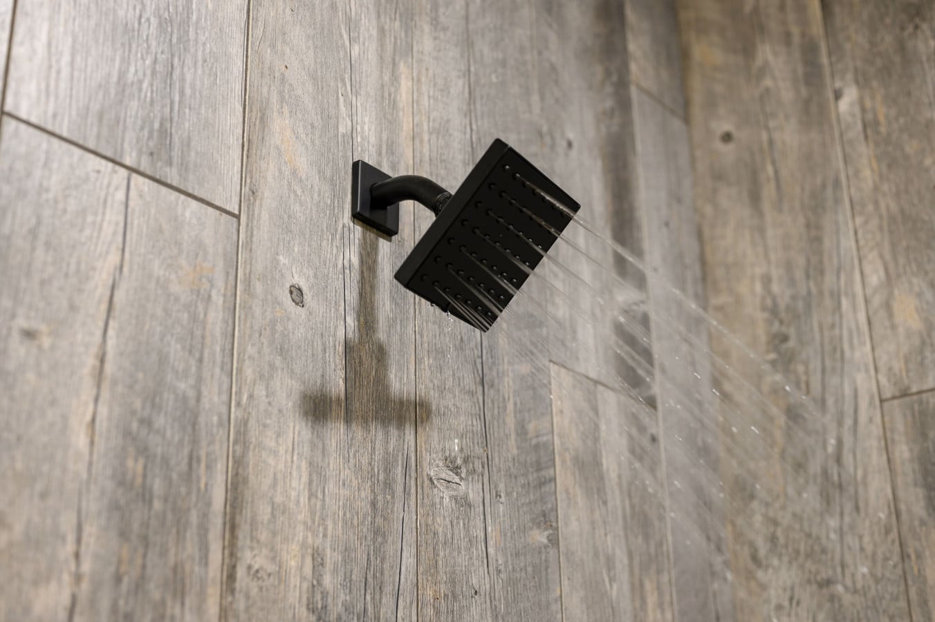 Modern details and plenty of natural light make this bathroom feel inviting.