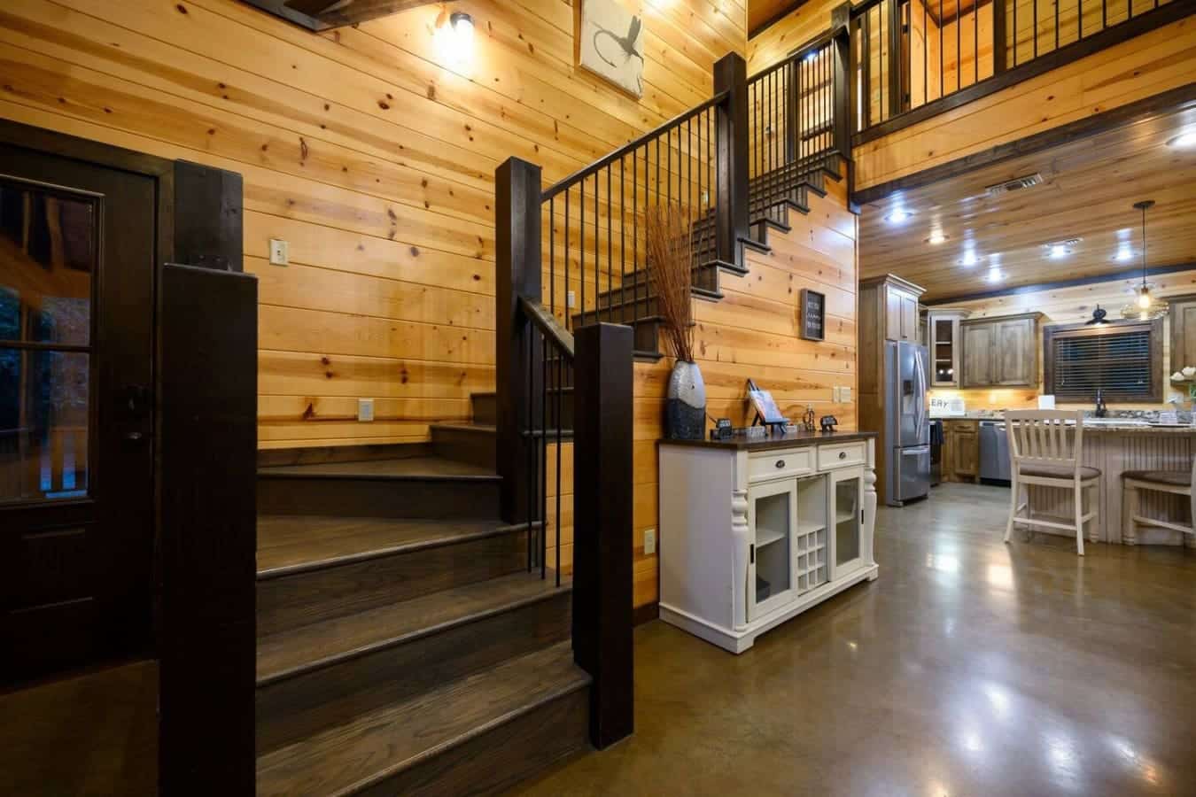 Your horse gets a luxury setup too—those stalls are clean and spacious, complete with that adorable island in the middle, so your four-legged friend feels right at home while you're settling into the cabin.