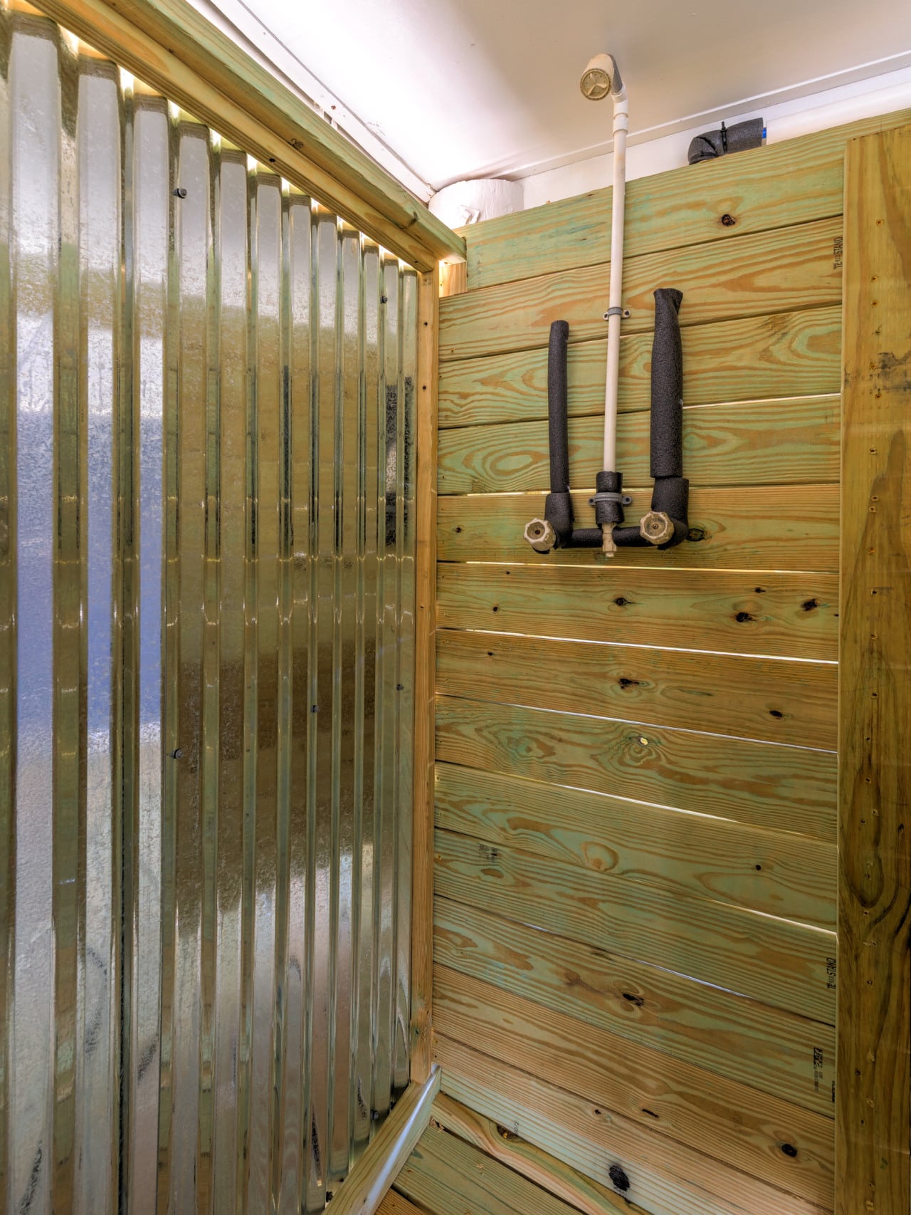 The ultimate outdoor rinse after adventure.