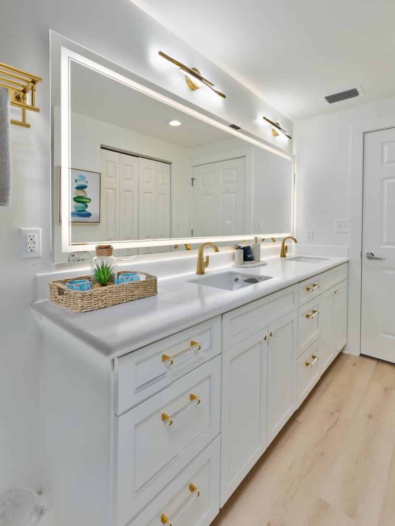 Plenty of room to prep and pamper.