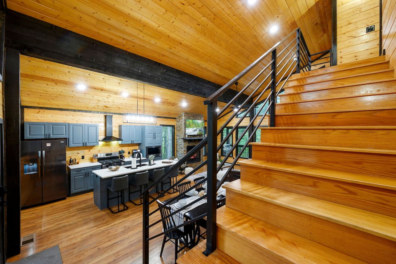 From countertop conversations to staircase strolls.