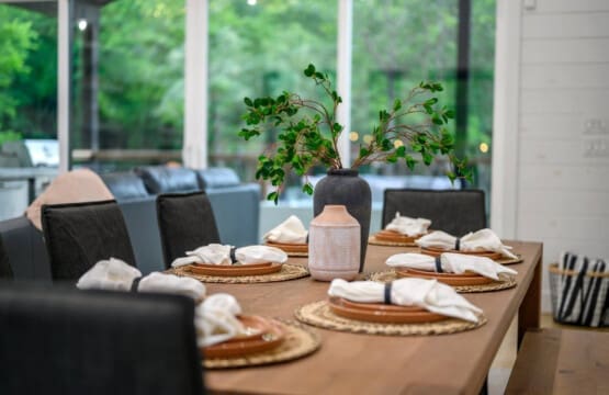 A seat at the table, surrounded by forest views and peaceful vibes.