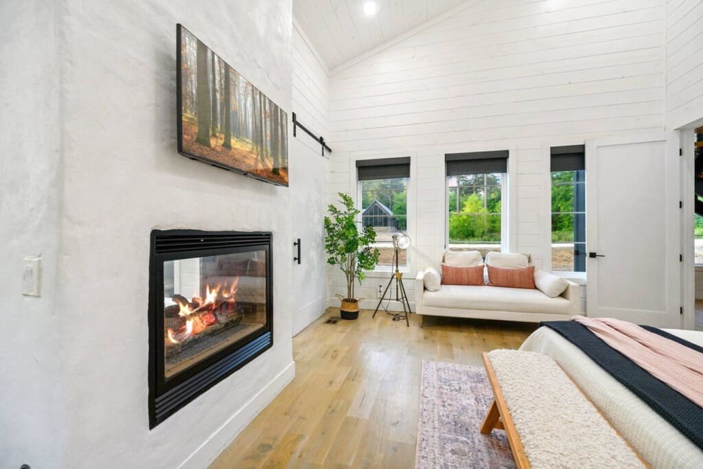 Wake up to peaceful forest views and wind down by the fire
