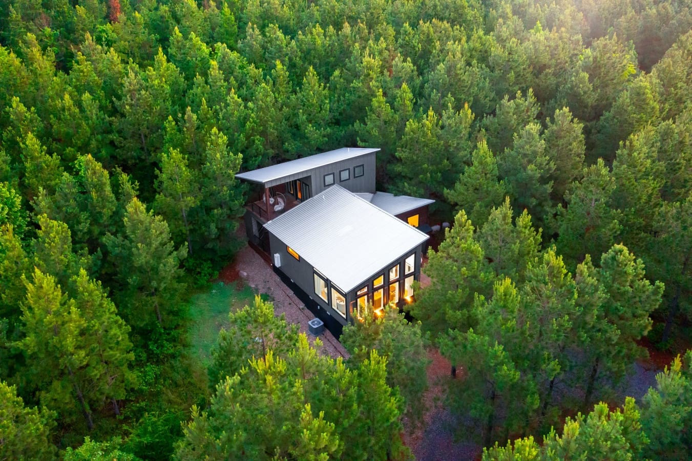 A modern haven hidden deep in the forest