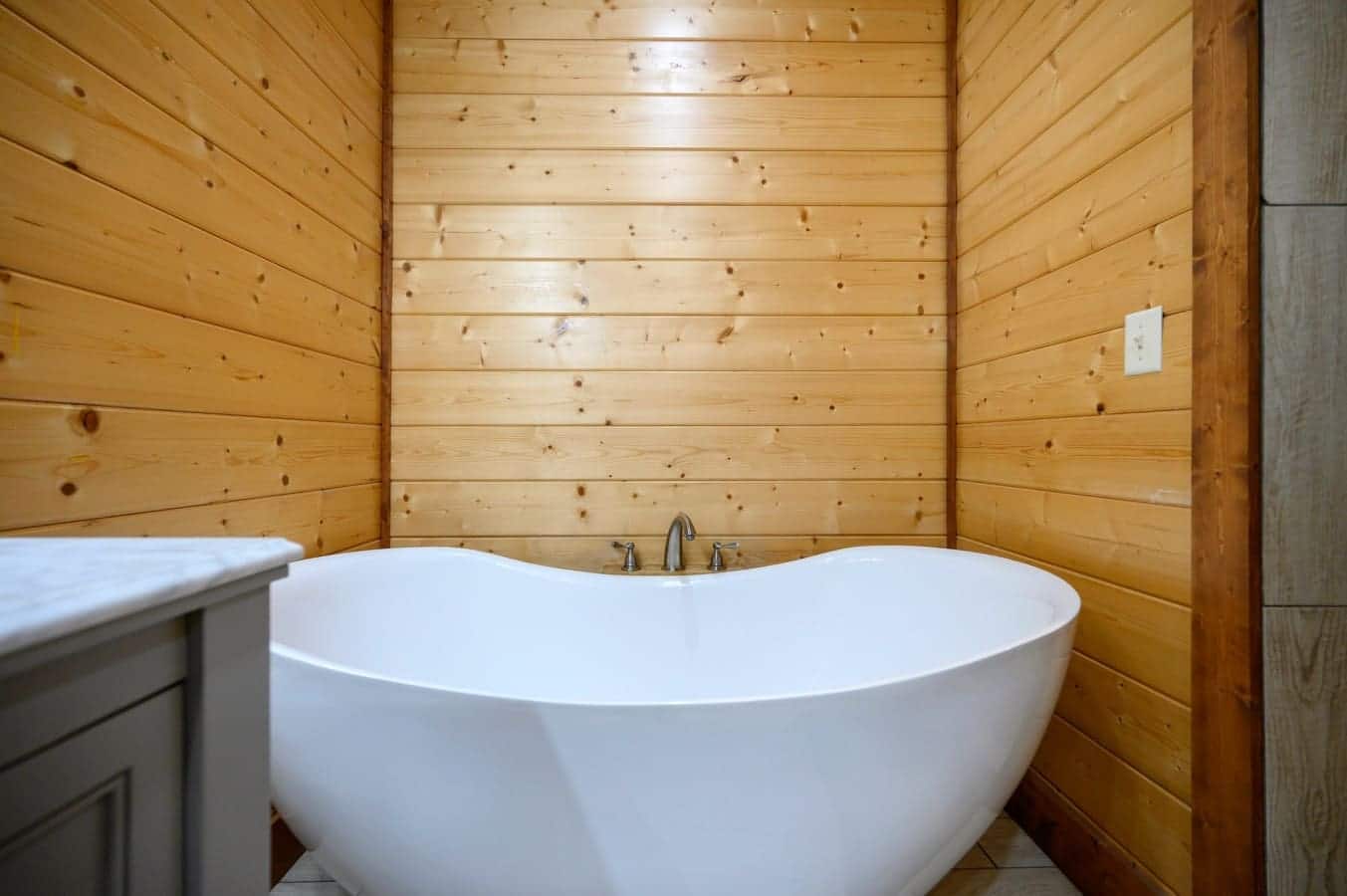 Deep soaking tub for a peaceful end to your day.
