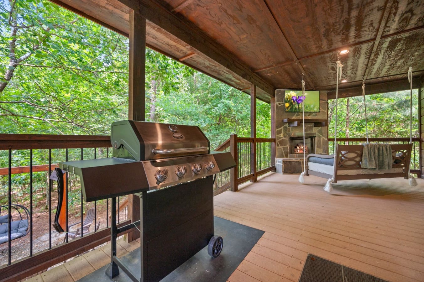 Sizzle your way through vacation meals on the spacious outdoor grill.