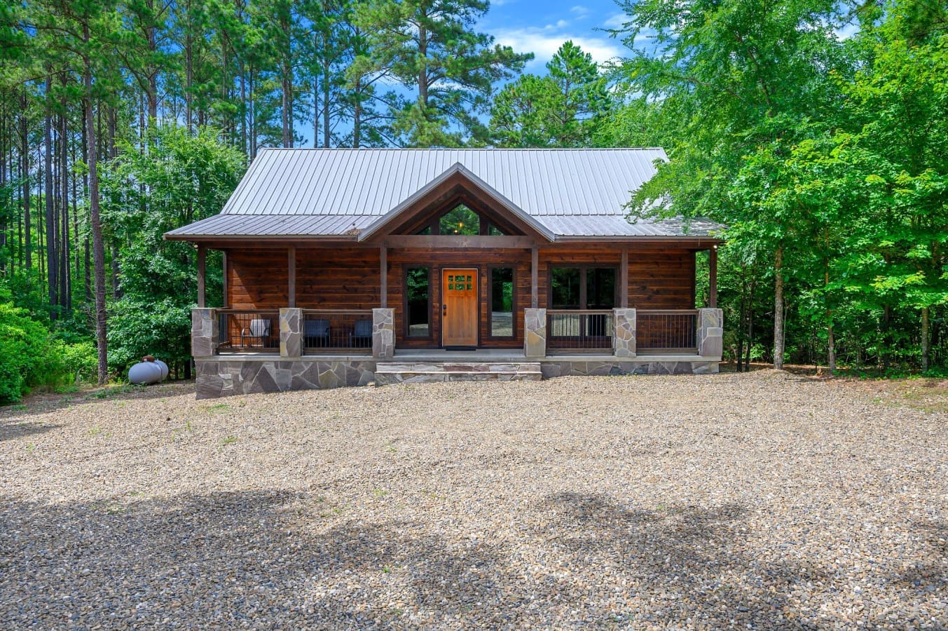 A true retreat from it all, nestled in the heart of nature.