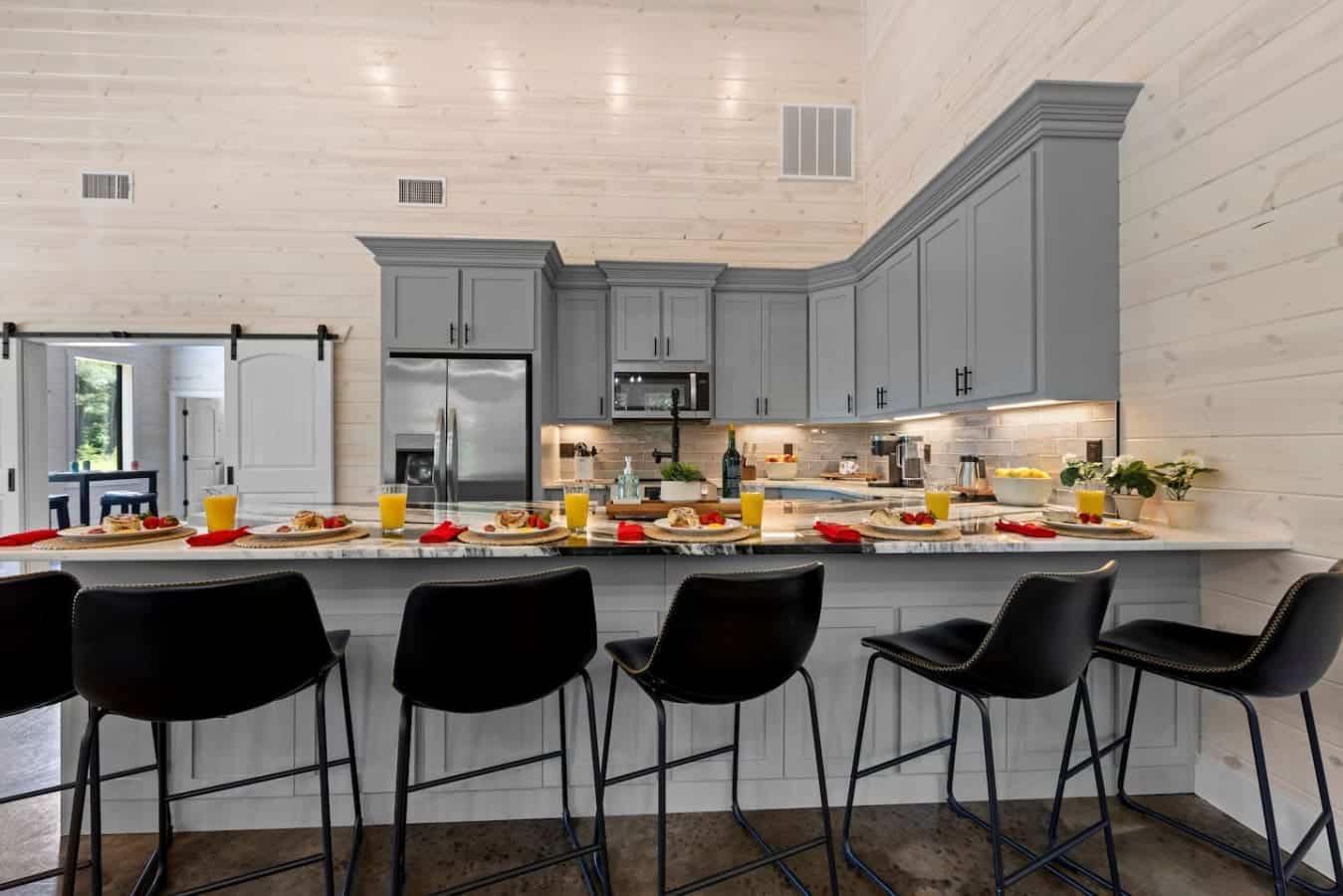 Mornings made memorable ☀️✨ Fresh coffee, warm pastries, and a seat for everyone at the heart of the home."