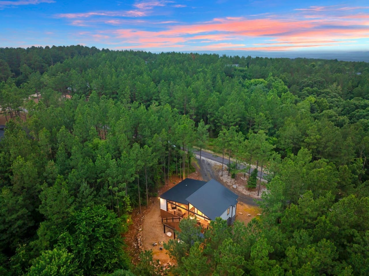 This sleek cabin is basically your own private hideaway where the trees do all the decorating for you.