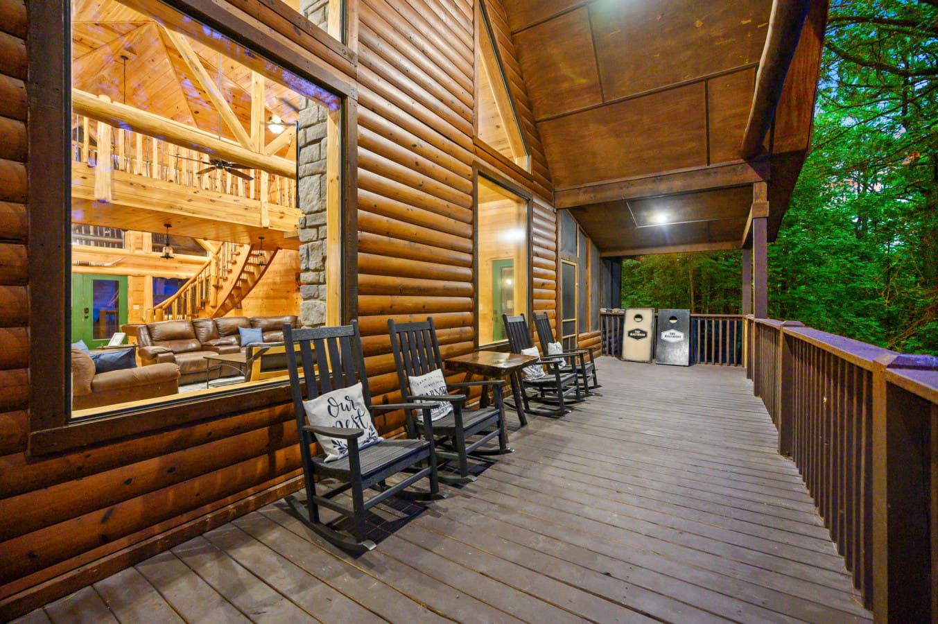 A classic cabin look with modern touches.