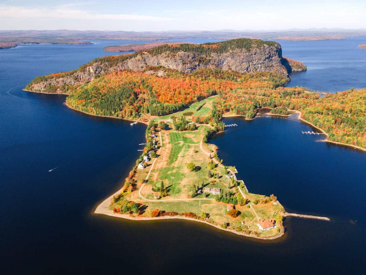 The bigger picture of cozy lakeside living.