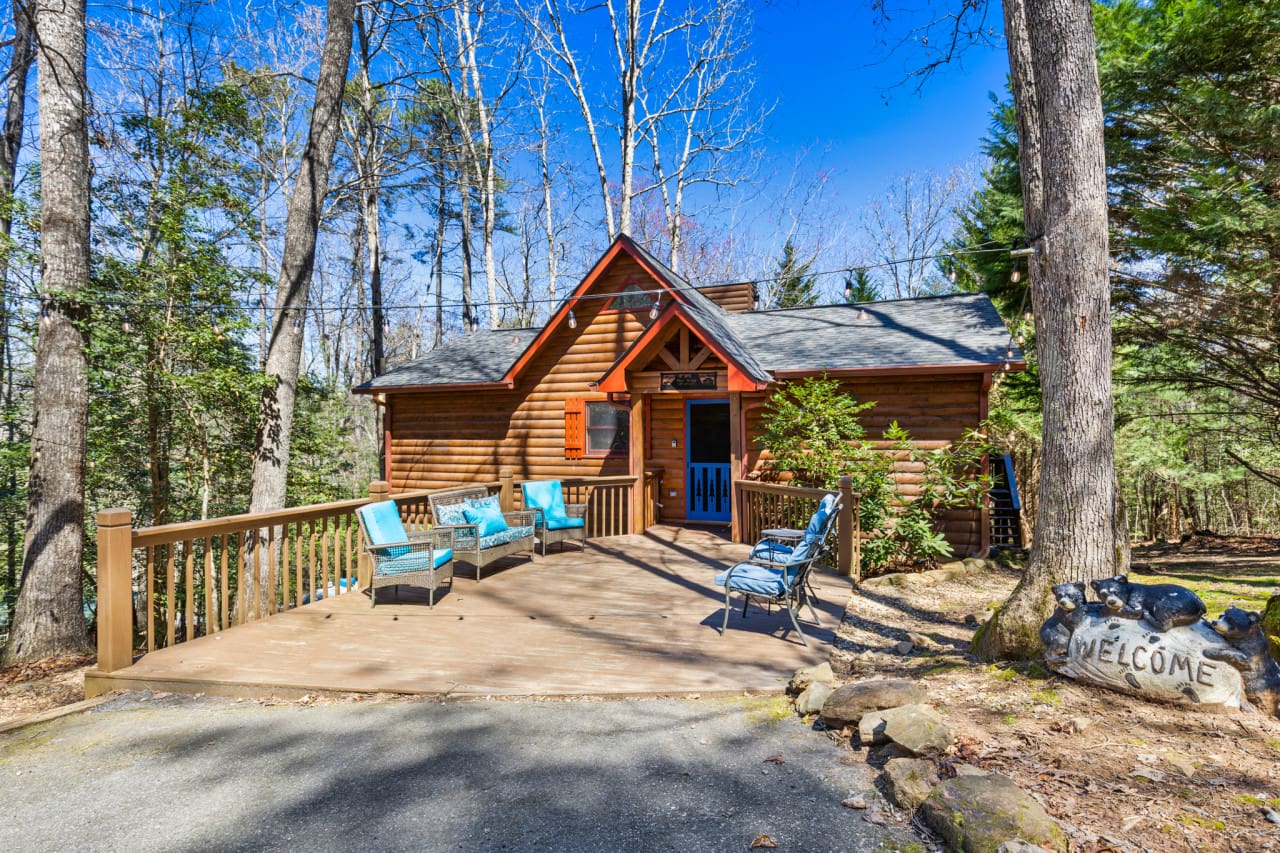 Step into serenity: welcome to your haven in the wilderness,