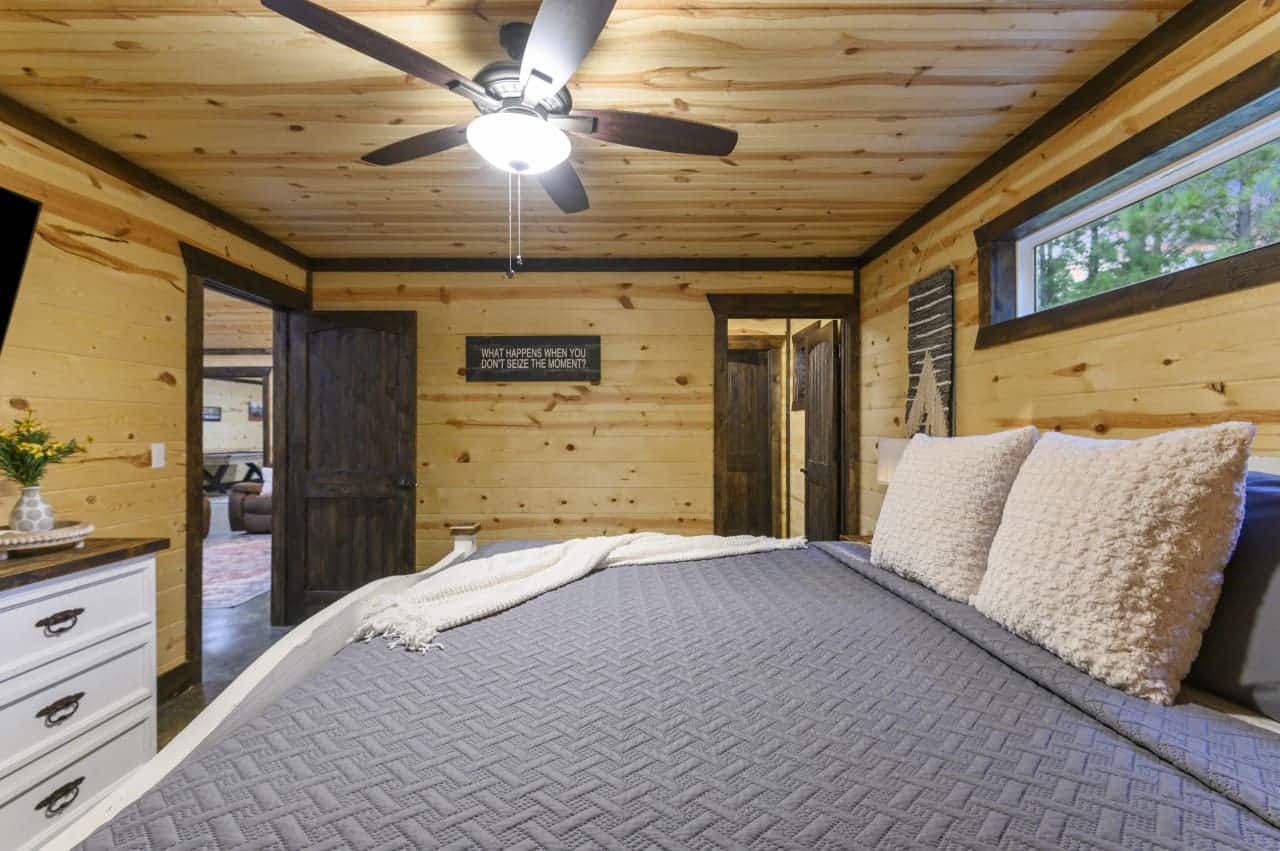 From soothing airflow to cinematic escape, all in one room.