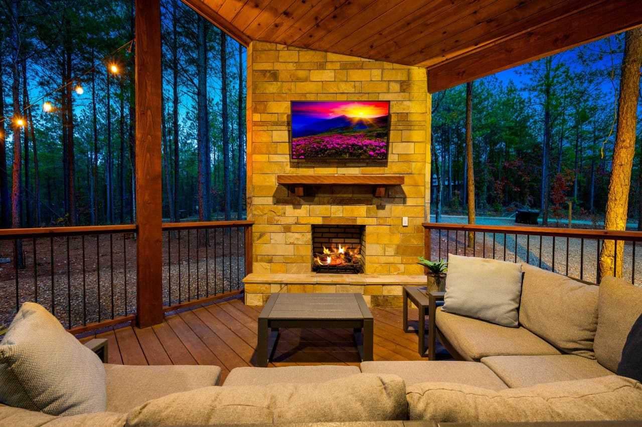 Lounge in luxury, outdoors.