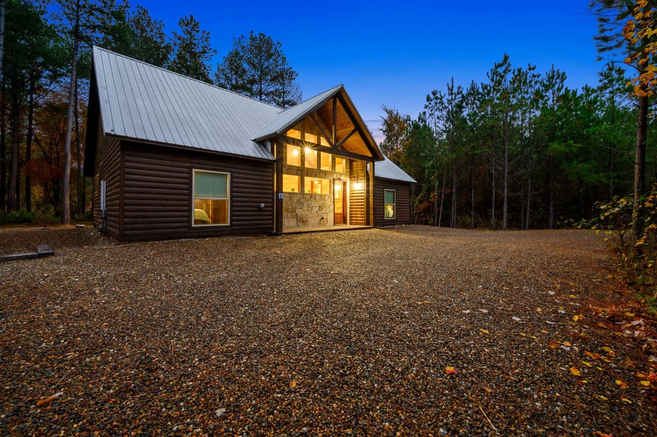 Welcoming portal to mountain retreats.