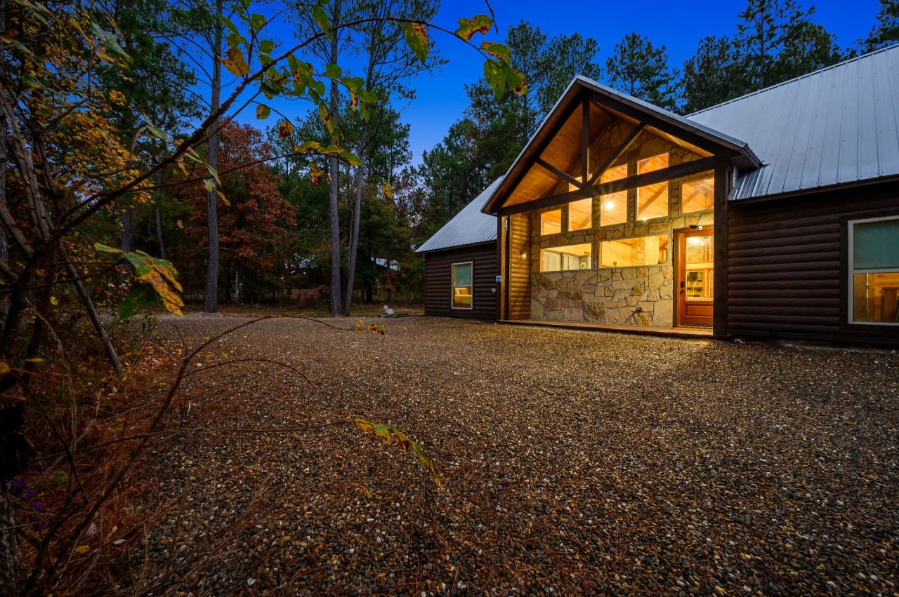 Threshold to wilderness charm.