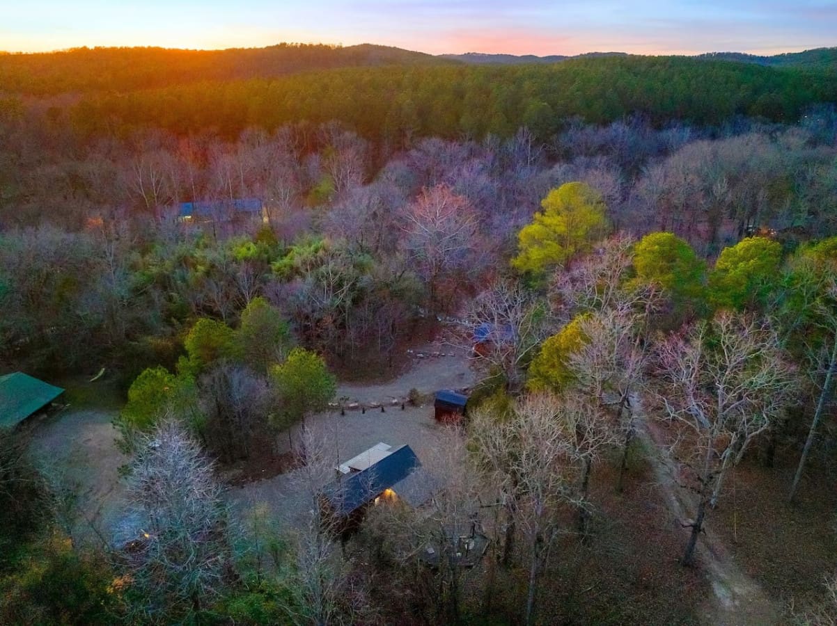 Where rustic meets picturesque in the great outdoors.