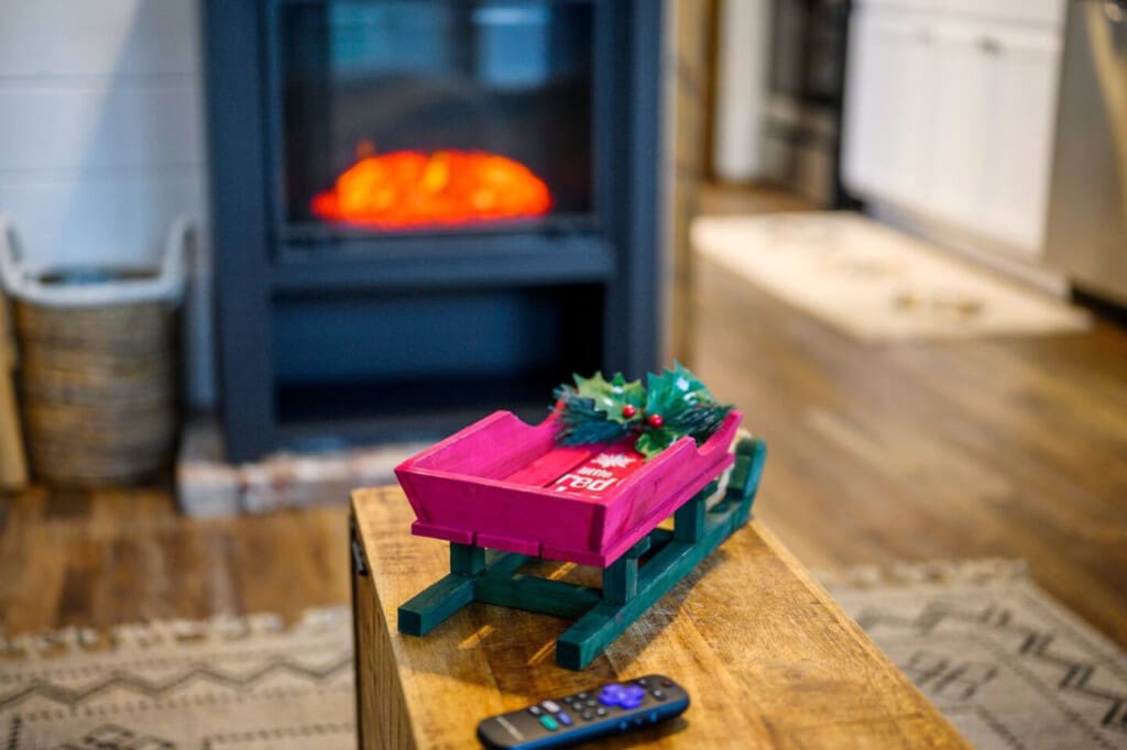 ecking the halls and spreading the festive cheer throughout.