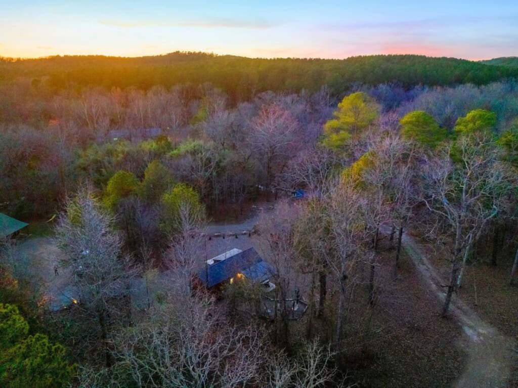 Exterior elegance in the heart of the wilderness.