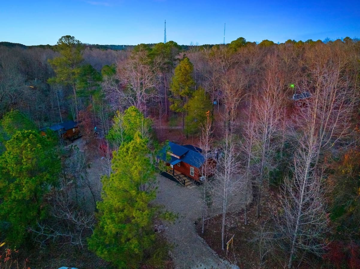 Rustic retreat, surrounded by nature's beauty.