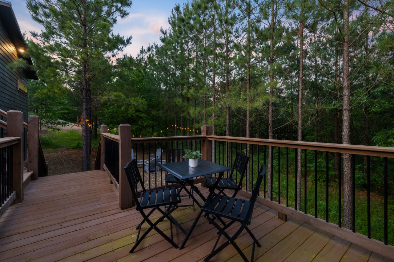 Unwind under the open sky, where tranquility meets nature's embrace. 🌿🌞