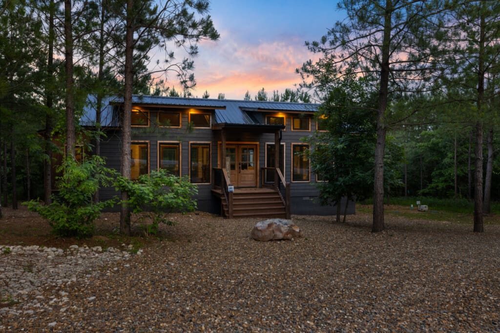 Inviting warmth at first sight. 🔥❤️