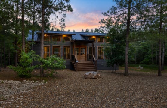 Inviting warmth at first sight. 🔥❤️