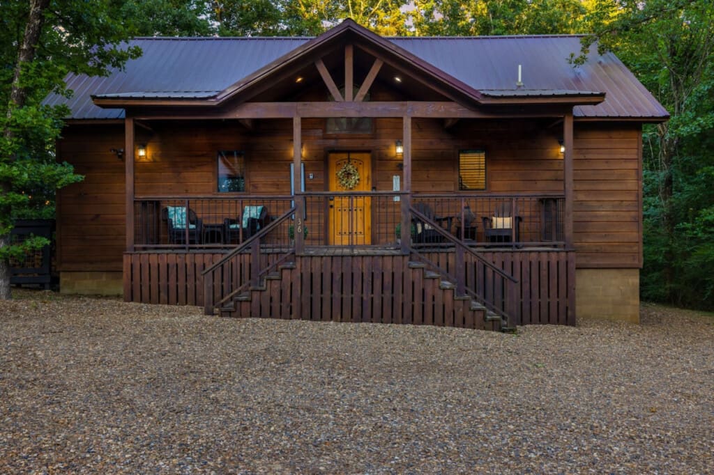 "My wife and I had a wonderful stay and much needed break after a busy season. Mystic Moon was a perfect getaway for us." - Steven