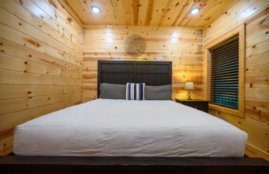 Sleep in pure luxury with the crisp, clean comfort of white sheets.