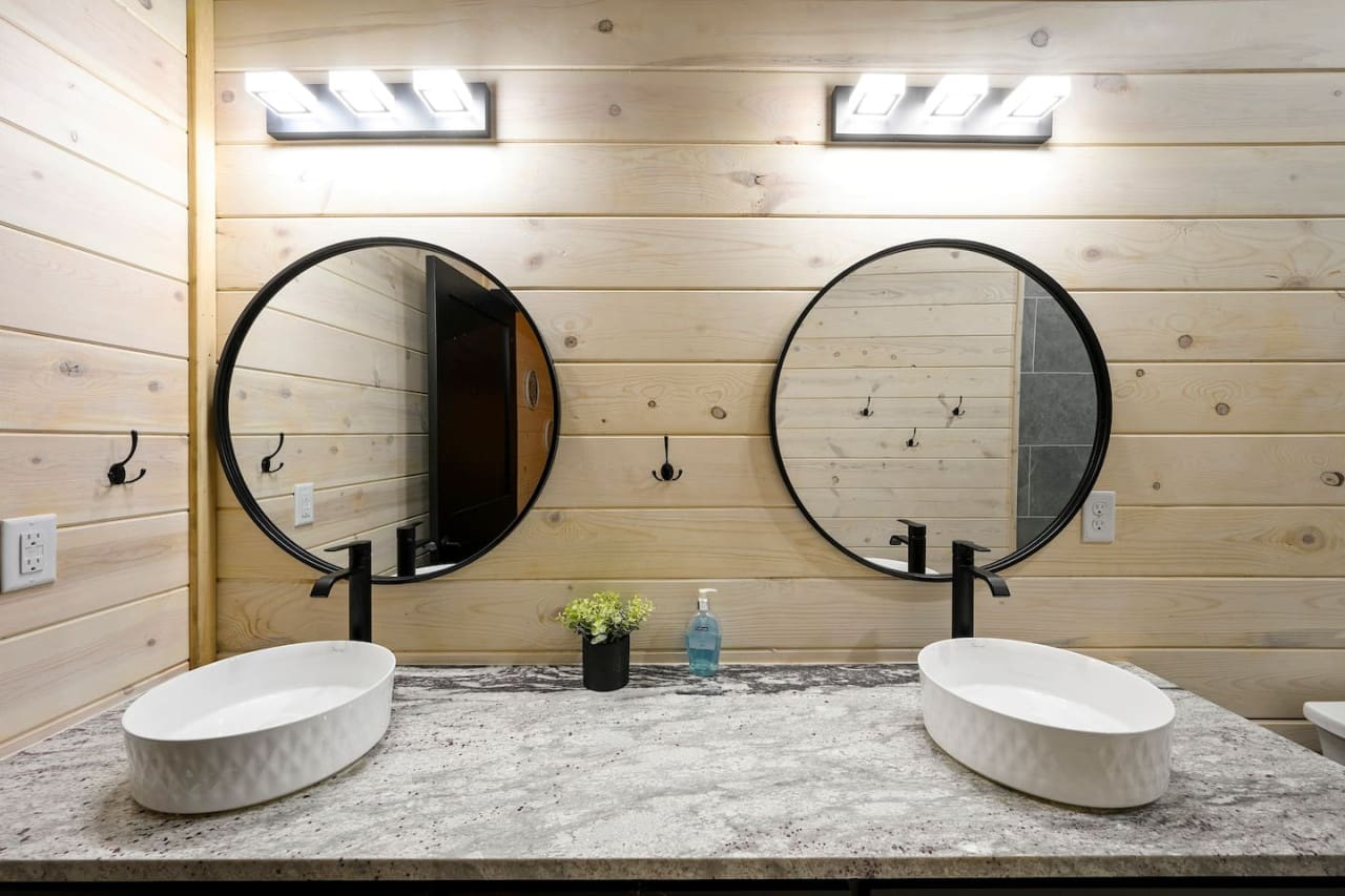 Sharing the space and the love—sink duos make life easier!