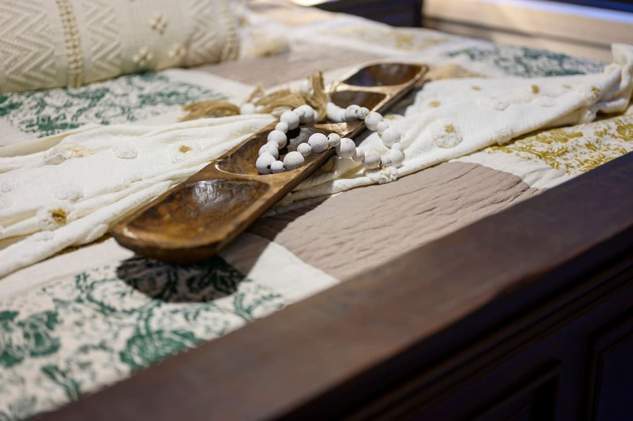 From functional pieces to stunning decor, bamboo is the ultimate versatile material!