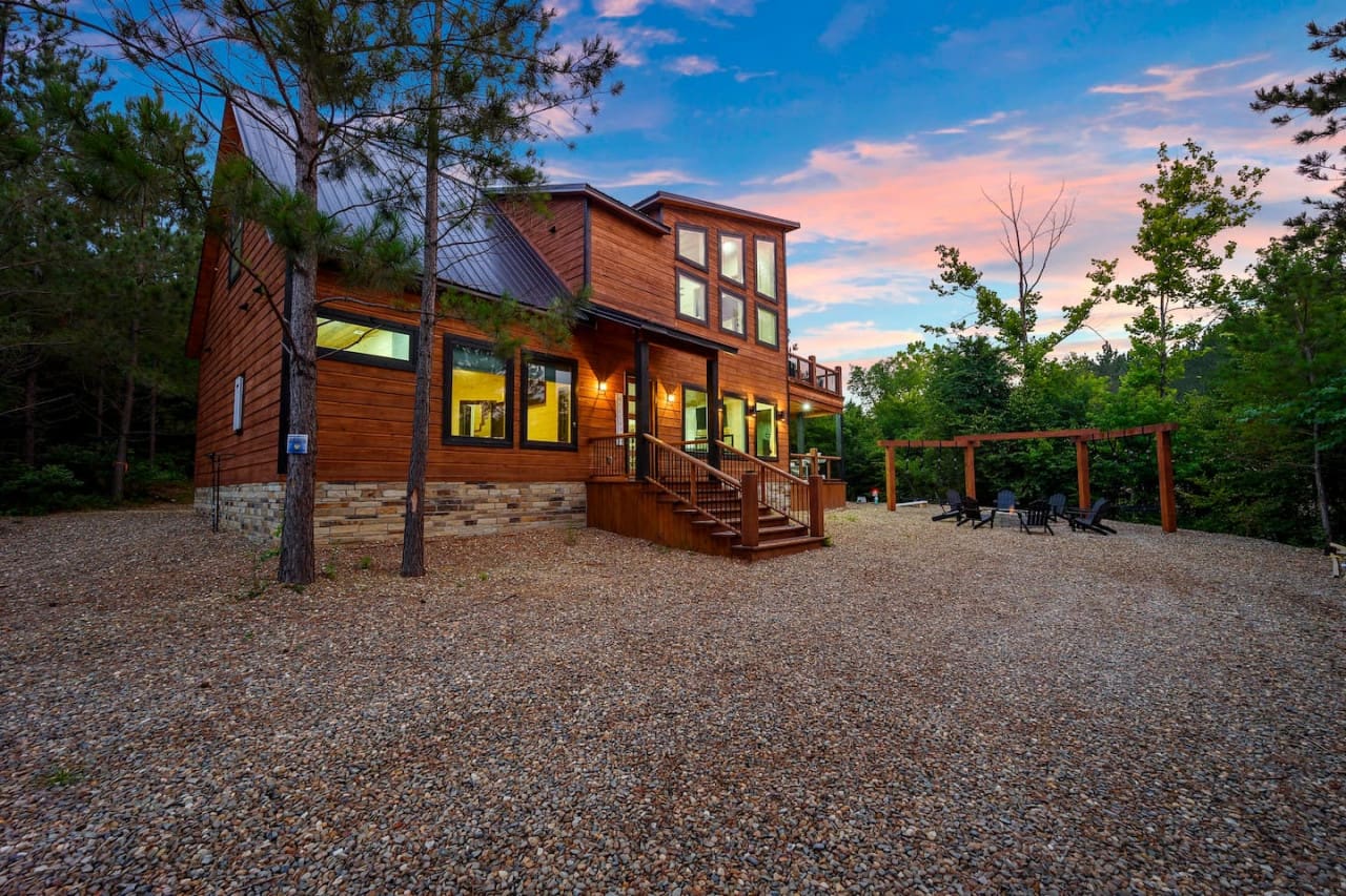 Welcome to our cabin, where every corner tells a story and nature feels like home!