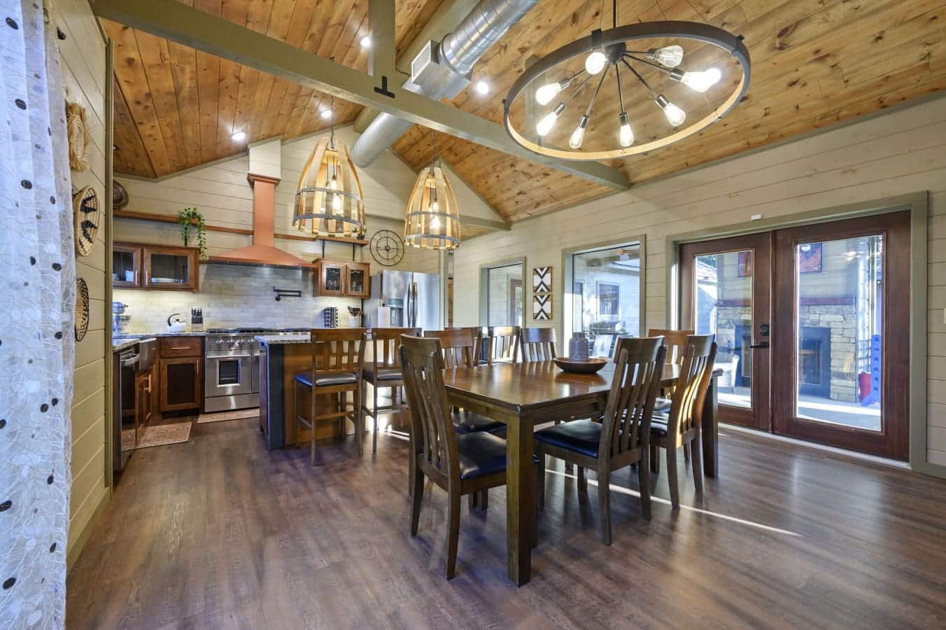 Spacious area for meals and memories.