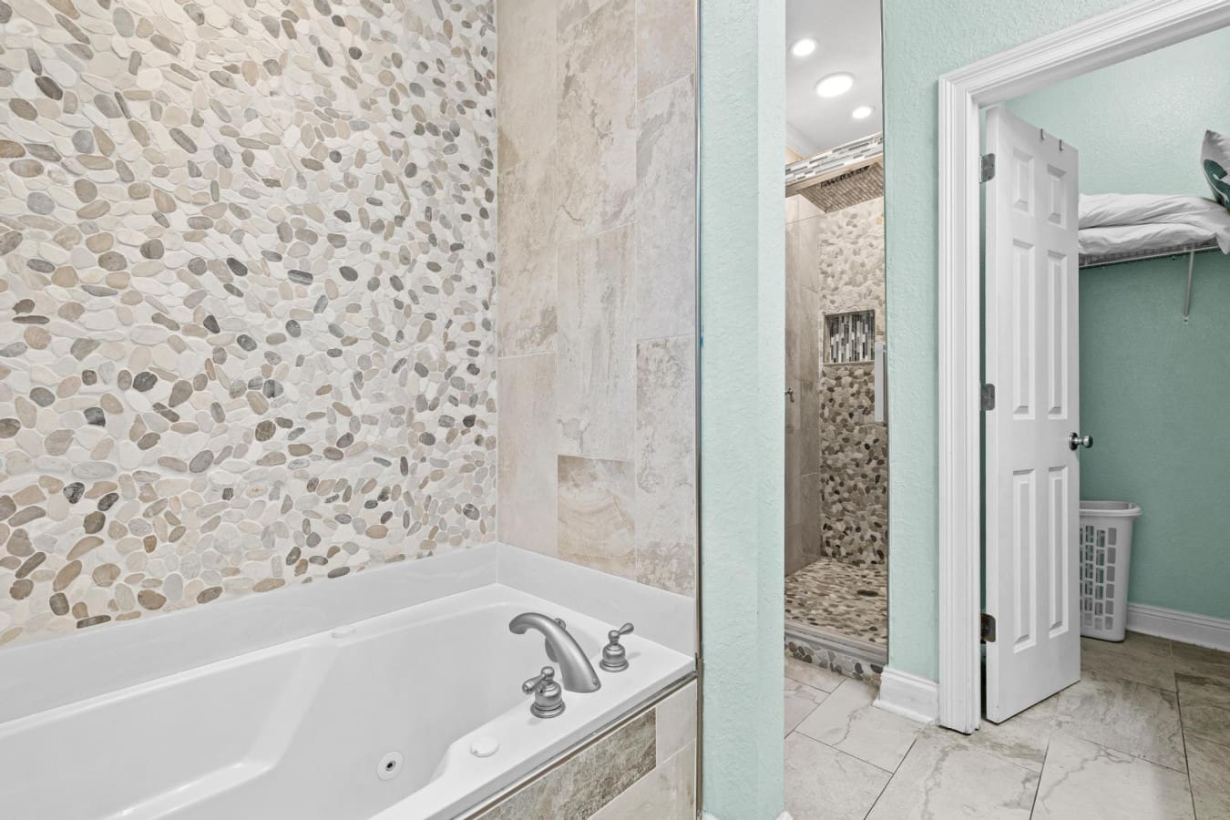 When the tub looks this good, you cancel your plans and stay in.
