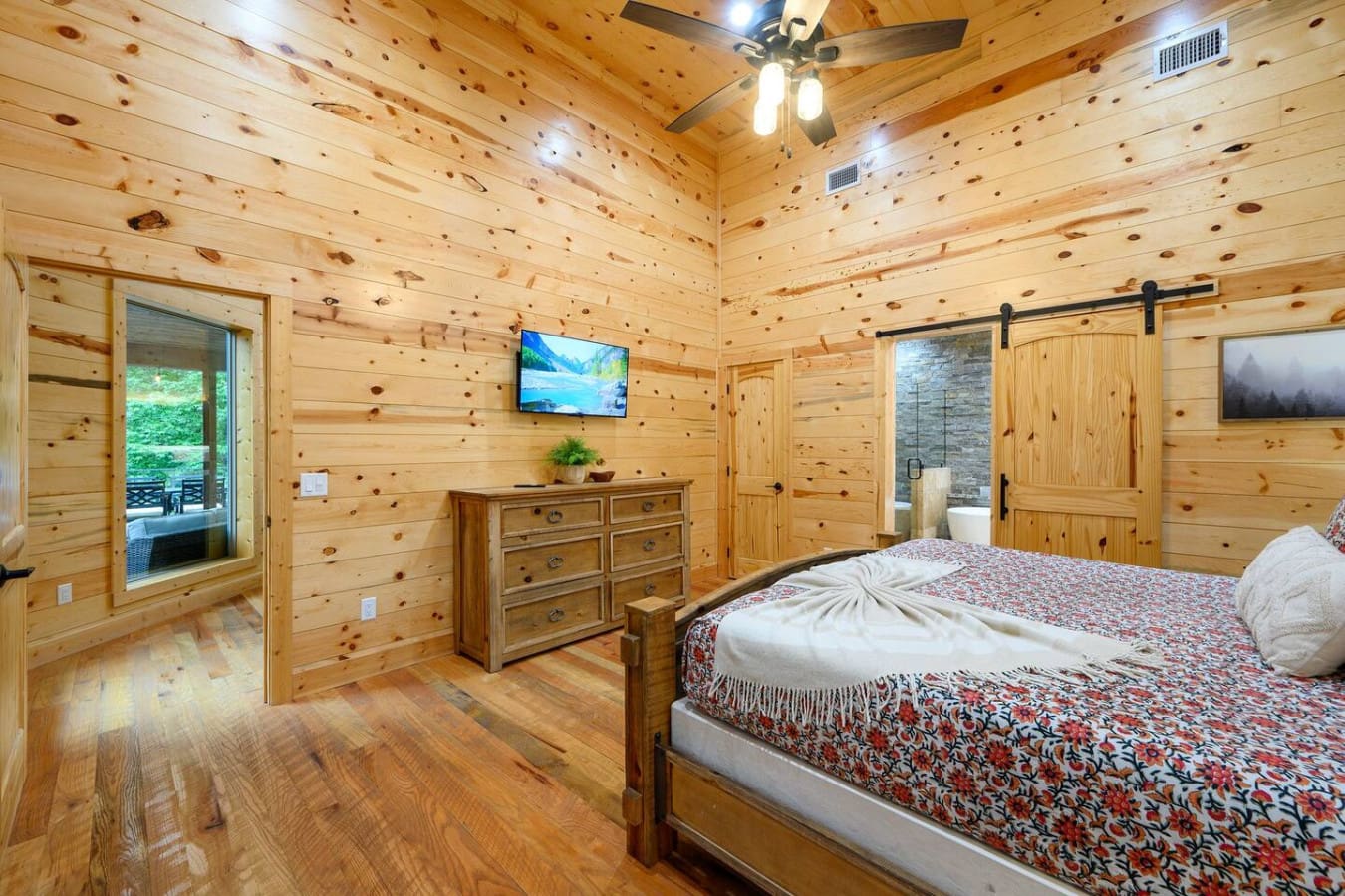 Soft linens and forest views await.