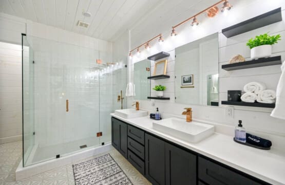 Crisp, clean, and curated—your perfect morning routine starts right here.